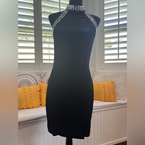 Velvet Black Halter Dress - Picture 4 of 11